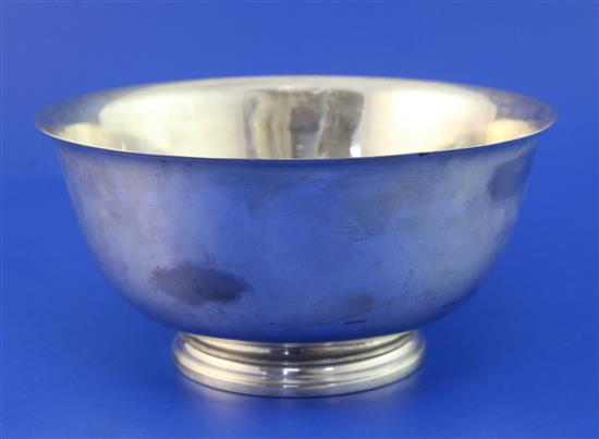 A 20th century Tiffany & Co sterling silver circular fruit bowl, 11.5 oz.